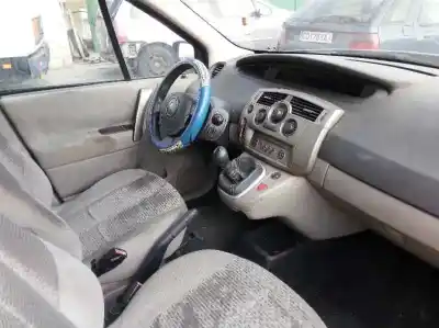 Veículo de Sucata renault scenic ii 1.5 dci diesel do ano 2006 alimentado k9k732