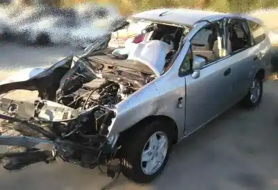 Veículo de Sucata HONDA STREAM (RN1/3) 1.7i ES do ano 2001 alimentado D17A2