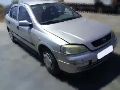 Veículo de Sucata opel astra g berlina 1.6 do ano 1999 alimentado x16szr