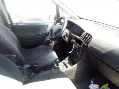Veicolo di demolizione opel zafira a 2.0 di 16v dell'anno 2000 alimentato x20dtl