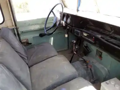 Veículo de Sucata land rover santana 109 santana 2.3 do ano 1976 alimentado 