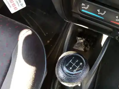 Veicolo di demolizione citroen saxo 1.1 sx dell'anno 2000 alimentato hfx