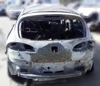 Veicolo di demolizione seat leon (1p1) 1.9 tdi dell'anno 2008 alimentato bxe