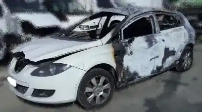 Veicolo di demolizione seat leon (1p1) 1.9 tdi dell'anno 2008 alimentato bxe