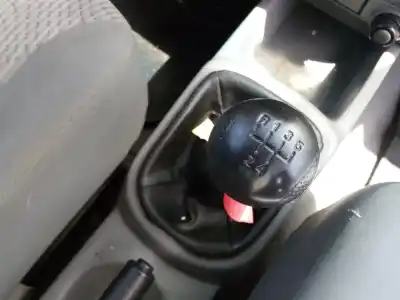 Veicolo di demolizione daewoo kalos (klas) 1.4 dell'anno 2003 alimentato f14s3