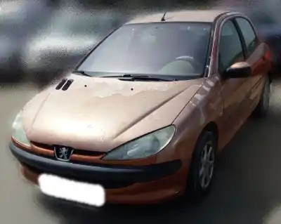 Veículo de Sucata peugeot 206 berlina 1.9 diesel do ano 2001 alimentado wjy