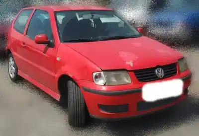 Sloopvoertuig VOLKSWAGEN POLO BERLINA (6N2) 1.4 van het jaar 2001 aangedreven AUD