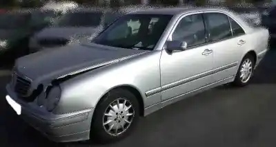 Véhicule à la ferraille MERCEDES-BENZ CLASE E (W210) BERLINA DIESEL 2.7 CDI 20V CAT de l'année 2001 alimenté 612961