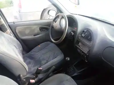Sloopvoertuig citroen saxo 1.1 sx van het jaar 1997 aangedreven hdz