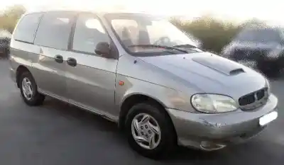 Veicolo di demolizione KIA CARNIVAL I (UP) 2.9 TDi dell'anno 2000 alimentato J3