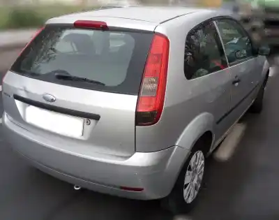 Veículo de Sucata ford fiesta (cbk) 1.4 16v cat do ano 2003 alimentado fxjb