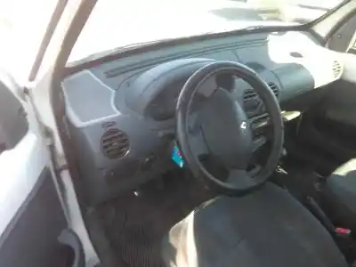 Scrapping Vehicle renault kangoo (f/kc0) 1.2 of the year 2001 powered d7f726 Scrapping Vehicle renault kangoo (f/kc0) 1.2 of the year 2001 powered d7f726