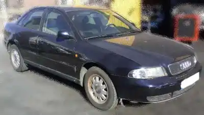 Veículo de Sucata AUDI A4 BERLINA (B5) 1.8 do ano 1998 alimentado ADR