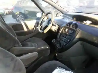 Veículo de Sucata citroen xsara picasso (n68) 1.6 do ano 2000 alimentado nfv