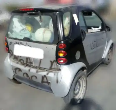 Vehicul casat smart coupe 0.7 turbo cat al anului 2004 alimentat 160920