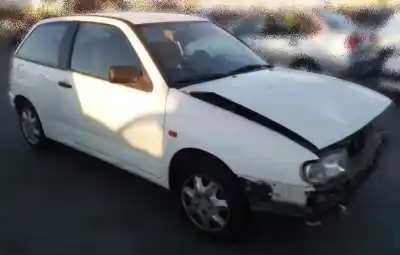 Veículo de Sucata SEAT IBIZA (6K) 1.6 do ano 1995 alimentado 1F