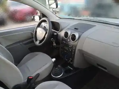 Здавання транспортного засобу ford fusion (cbk) 1.6 16v cat року 2003 потужний fyja