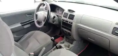 Veicolo di demolizione kia rio 1.5 cat dell'anno 2005 alimentato a5d