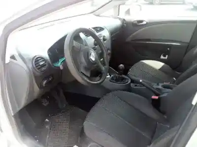 Veículo de Sucata seat leon (1p1) 1.9 tdi do ano 2007 alimentado bxe