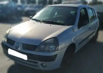 Здавання транспортного засобу RENAULT CLIO II FASE II (B/CB0) 1.5 dCi Diesel року 2004 потужний K9K702