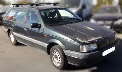 Sloopvoertuig VOLKSWAGEN PASSAT VARIANT (315) 2.0 van het jaar 1992 aangedreven 2E