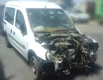 Veículo de Sucata OPEL COMBO Familiar do ano 2004 alimentado Y17DT