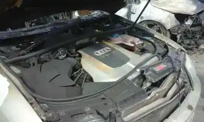 Veículo de Sucata audi a6 berlina (4b2) 2.5 tdi do ano 2003 alimentado bcz
