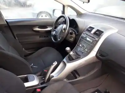Vehicul casat toyota auris (_e15_) 1.4 d-4d (nde150_) al anului 2008 alimentat 1nd