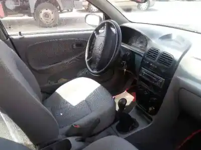 Veicolo di demolizione kia rio 1.3 cat dell'anno 2001 alimentato a3e