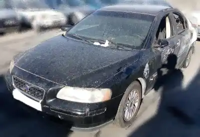 Veículo de Sucata volvo s60 berlina 2.4 diesel do ano 2006 alimentado d5244t7