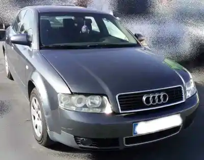 Veículo de Sucata AUDI A4 BERLINA (8E) 2.0 20V CAT (ALT) do ano 2002 alimentado ALT
