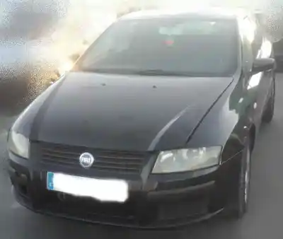Veículo de Sucata fiat stilo (192_) 1.6 16v (192_xb1a) do ano 2002 alimentado 182b6.000