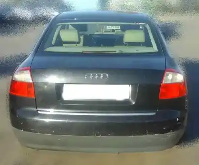Veículo de Sucata audi a4 berlina (8e) 1.9 tdi (96kw) do ano 2003 alimentado avf