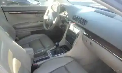 Veículo de Sucata audi a4 berlina (8e) 1.9 tdi (96kw) do ano 2003 alimentado avf