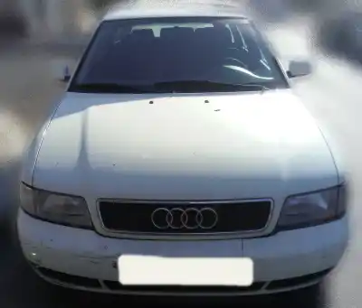 Véhicule à la ferraille audi a4 avant (b5) 1.8 de l'année 1997 alimenté adr