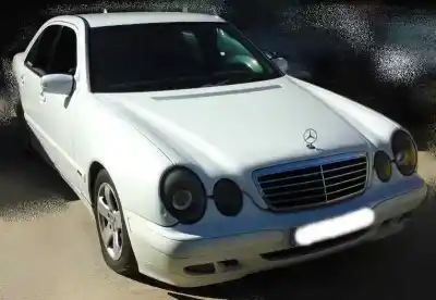 Véhicule à la ferraille mercedes-benz clase e (w210) berlina diesel 270 cdi (210.016) de l'année 2001 alimenté 612961
