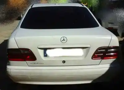 Véhicule à la ferraille mercedes-benz clase e (w210) berlina diesel 270 cdi (210.016) de l'année 2001 alimenté 612961