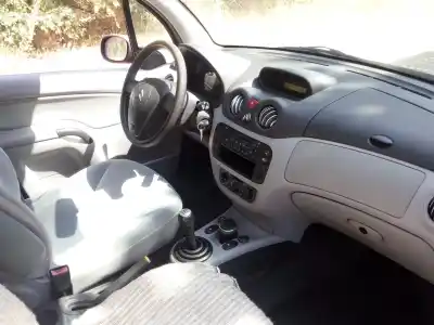 Veículo de Sucata citroen c3 1.4 do ano 2003 alimentado kfv