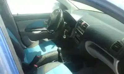 Veicolo di demolizione kia picanto i (sa) 1.1 dell'anno 2004 alimentato g4hc