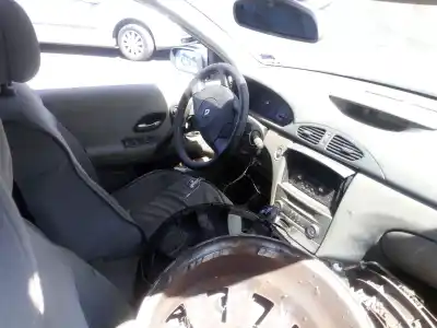 Veículo de Sucata renault laguna ii (bg0) 3.0 v6 do ano 2001 alimentado l7x731