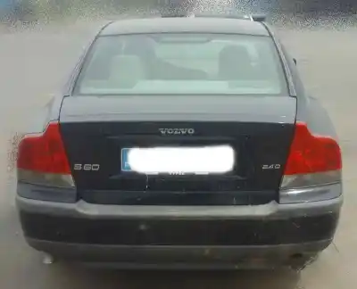 Veículo de Sucata volvo s60 berlina 2.4 diesel do ano 2003 alimentado d5244t2