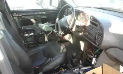 Sloopvoertuig saab 9-3 berlina 2.2 s tid van het jaar 2000 aangedreven d223l