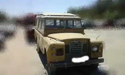 Veículo de Sucata land rover santana 109 santana 2.3 do ano 1973 alimentado 