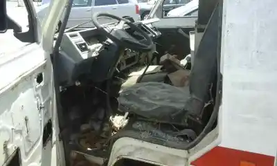 Veículo de Sucata nissan trade 2.0 d do ano 1989 alimentado ld20u