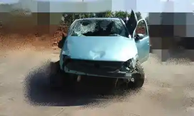 Véhicule à la ferraille opel corsa c (x01) 1.2 twinport (f08 f68) de l'année 2005 alimenté z12xep