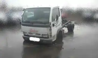 Veículo de Sucata nissan cabstar 3.0 do ano 2003 alimentado bd30