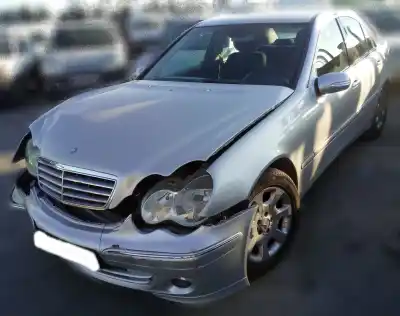 Утилизация автомобиля MERCEDES-BENZ CLASE C (W203) BERLINA 2.2 CDI CAT года 2006 питание OM646963