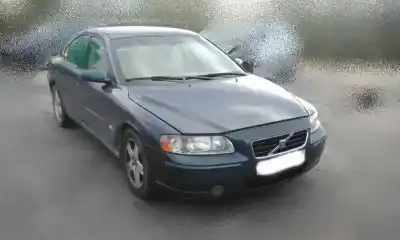 Veículo de Sucata volvo s60 berlina 2.4 d do ano 2005 alimentado d5244t