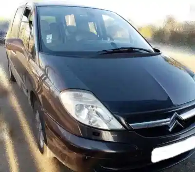 Sloopvoertuig citroen c8 2.0 hdi fap cat van het jaar 2004 aangedreven rht