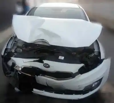 Veicolo di demolizione kia cee´d (jd) 1.4 cvvt dell'anno 2015 alimentato g4fa